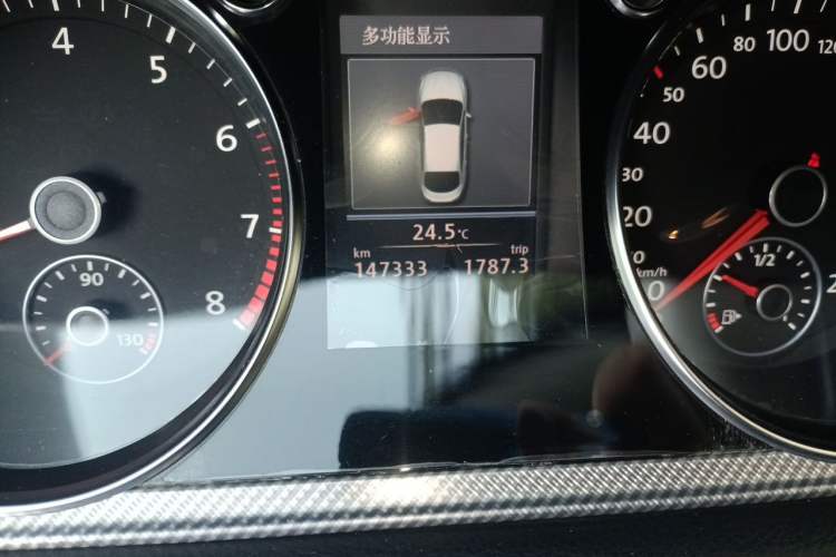 Used Volkswagen FAW-Volkswagen CC 2012 3.0 FSI V6 Odometer Close Up
