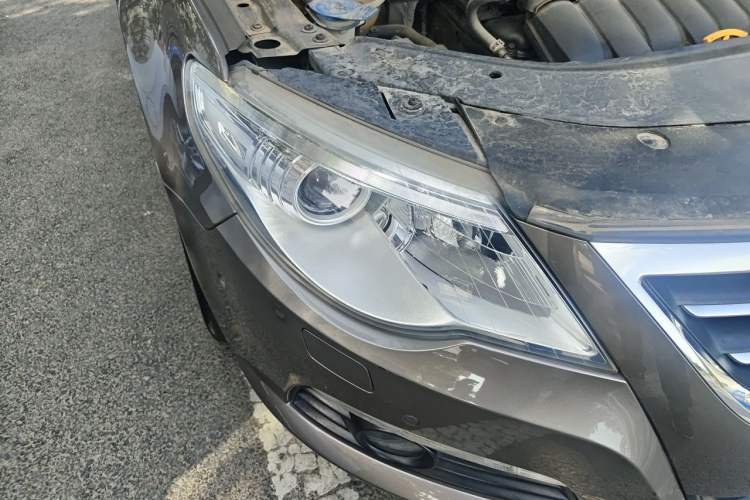 Used Volkswagen FAW-Volkswagen CC 2012 3.0 FSI V6 Right Front Headlight