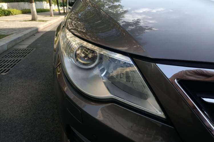 Used Volkswagen FAW-Volkswagen CC 2012 3.0 FSI V6 Right Front Headlight