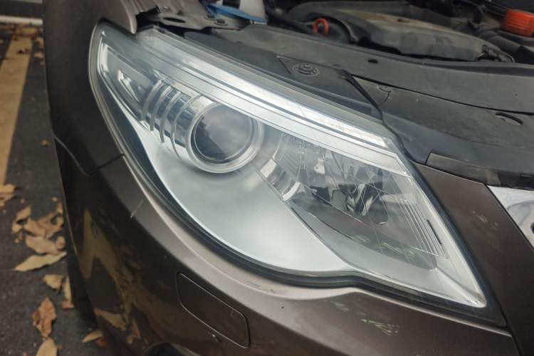 Used Volkswagen FAW-Volkswagen CC 2012 1.8TSI Luxury Model Right Front Headlight