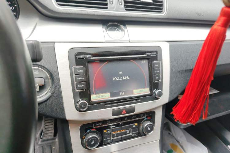 Used Volkswagen FAW-Volkswagen CC 2012 1.8TSI Elite Edition Audio And AC Panel