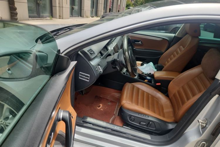 Used Volkswagen FAW-Volkswagen CC 2012 2.0 TSI Ultimate Edition Driver Seat