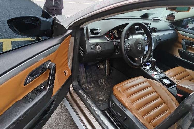 Used Volkswagen FAW-Volkswagen CC 2012 2.0 TSI Luxury Model Driver Seat