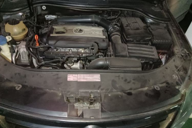 Used Volkswagen FAW-Volkswagen CC 2012 2.0 TSI Ultimate Edition Engine Bay