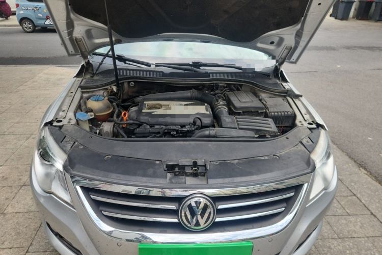 Used Volkswagen FAW-Volkswagen CC 2012 2.0 TSI Ultimate Edition Engine Bay
