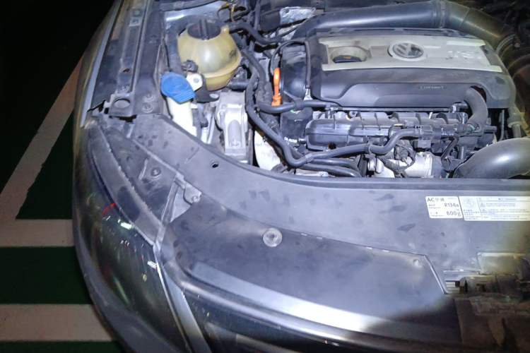 Used Volkswagen FAW-Volkswagen CC 2012 2.0 TSI Ultimate Edition Engine Bay Right
