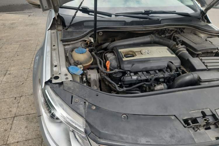 Used Volkswagen FAW-Volkswagen CC 2012 2.0 TSI Ultimate Edition Engine Bay Right