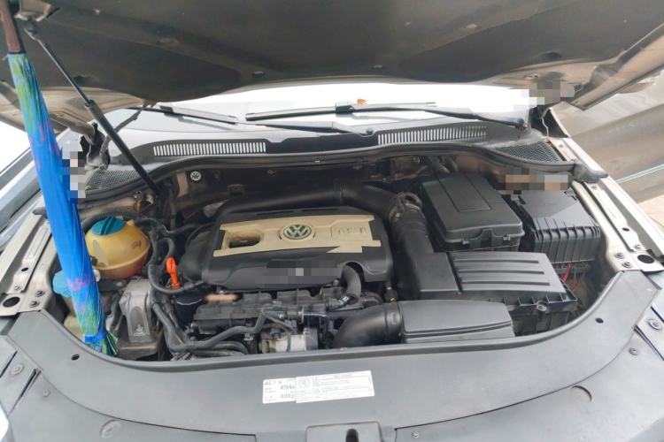 Used Volkswagen FAW-Volkswagen CC 2012 1.8TSI Elite Edition Engine Bay