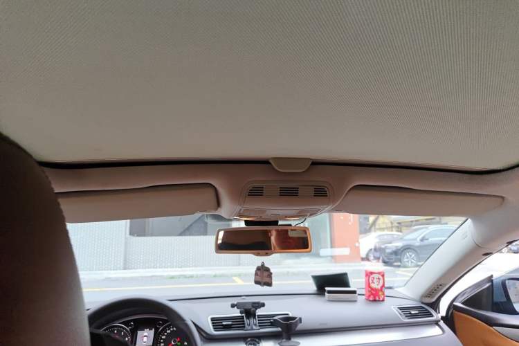 Used Volkswagen FAW-Volkswagen CC 2012 2.0 TSI Luxury Model Headliner