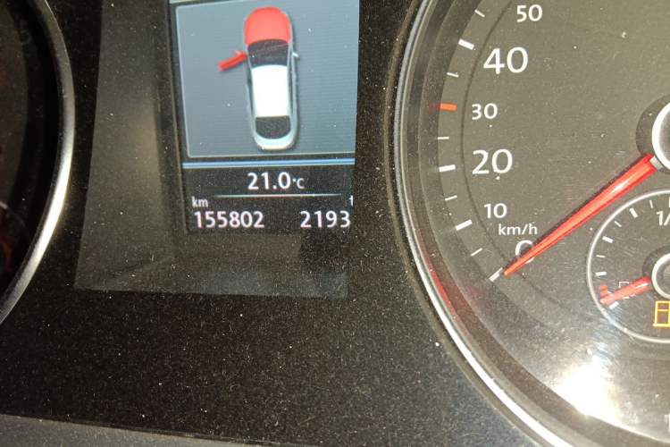 Used Volkswagen FAW-Volkswagen CC 2012 2.0 TSI Ultimate Edition Odometer Close Up