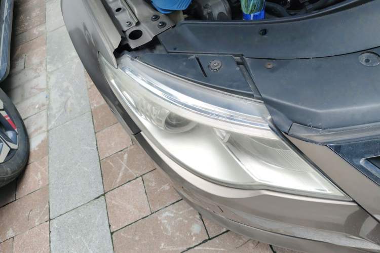 Used Volkswagen FAW-Volkswagen CC 2012 1.8TSI Elite Edition Right Front Headlight