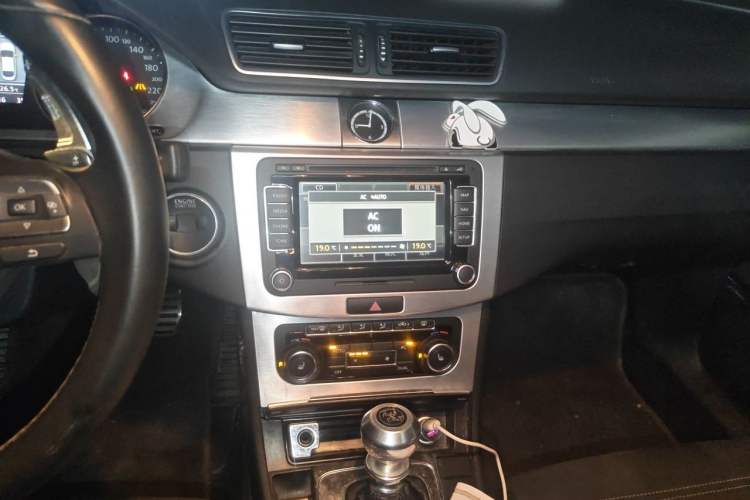 Used Volkswagen FAW-Volkswagen CC 2012 2.0 TSI Ultimate Edition Audio And AC Panel
