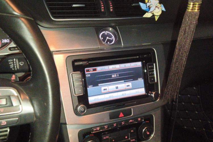 Used Volkswagen FAW-Volkswagen CC 2012 2.0 TSI Luxury Model Audio And AC Panel