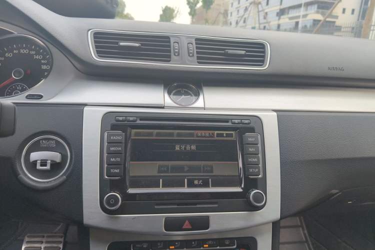 Used Volkswagen FAW-Volkswagen CC 2012 2.0 TSI Ultimate Edition Audio And AC Panel