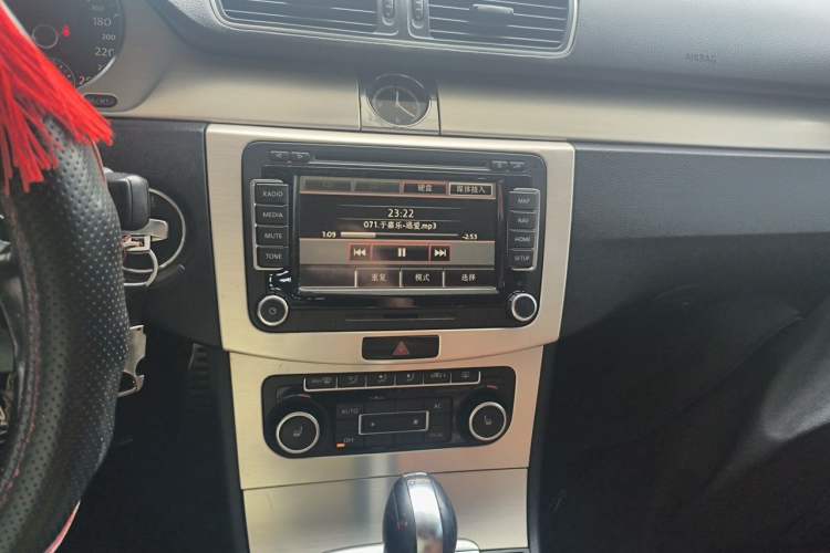 Used Volkswagen FAW-Volkswagen CC 2012 2.0 TSI Ultimate Edition Audio And AC Panel
