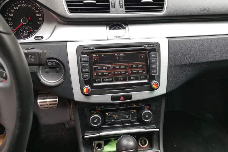 Used Volkswagen FAW-Volkswagen CC 2012 2.0 TSI Luxury Model Audio And AC Panel