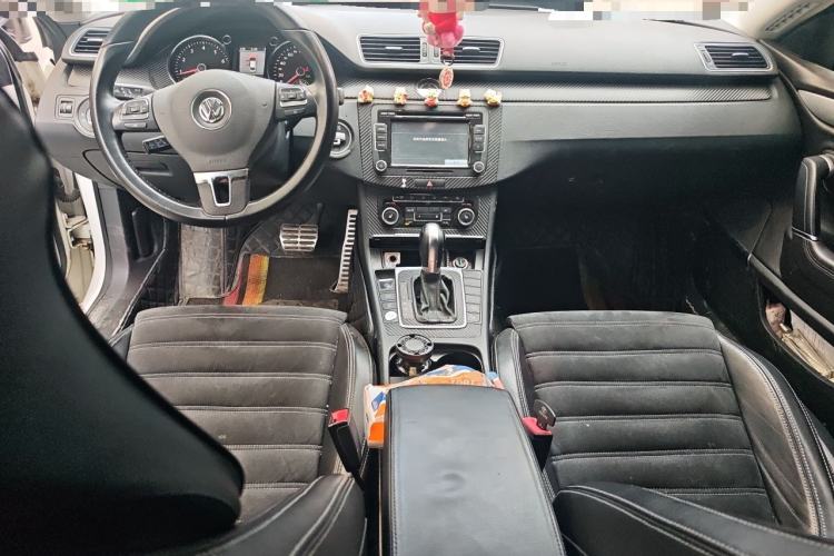 Used Volkswagen FAW-Volkswagen CC 2012 1.8TSI Luxury Model Center Console
