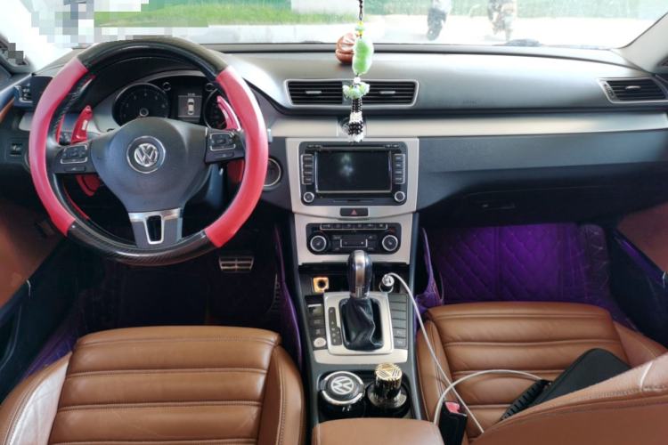 Used Volkswagen FAW-Volkswagen CC 2012 2.0 TSI Ultimate Edition Center Console