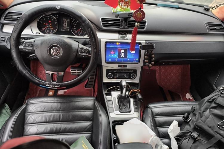 Used Volkswagen FAW-Volkswagen CC 2012 1.8TSI Prestige Model Center Console