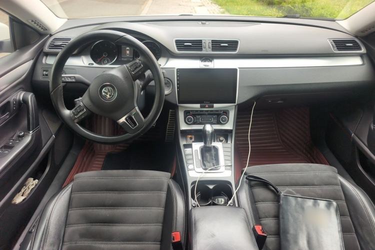 Used Volkswagen FAW-Volkswagen CC 2012 2.0 TSI Ultimate Edition Center Console
