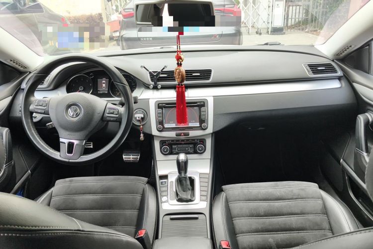 Used Volkswagen FAW-Volkswagen CC 2012 1.8TSI Luxury Model Center Console