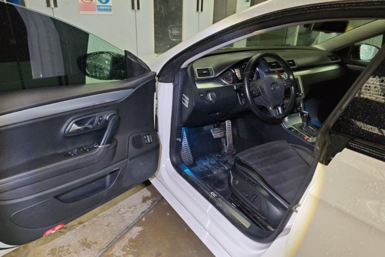 Used Volkswagen FAW-Volkswagen CC 2012 2.0 TSI Luxury Model Driver Seat