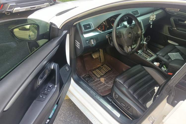 Used Volkswagen FAW-Volkswagen CC 2012 1.8TSI Elite Edition Driver Seat