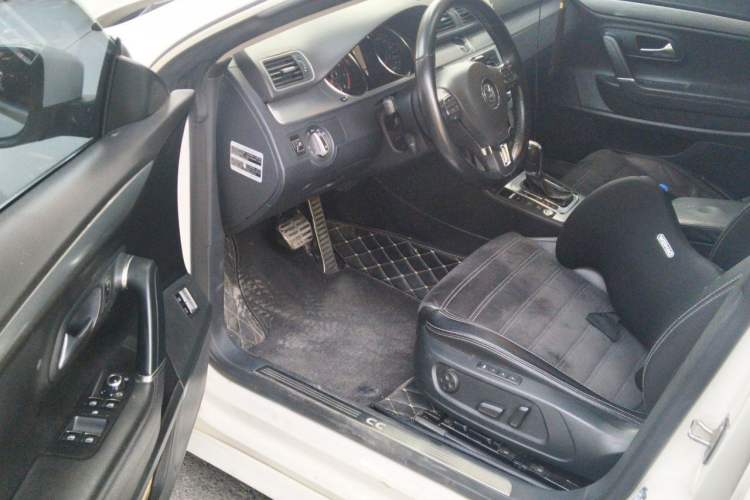 Used Volkswagen FAW-Volkswagen CC 2012 2.0 TSI Luxury Model Driver Seat