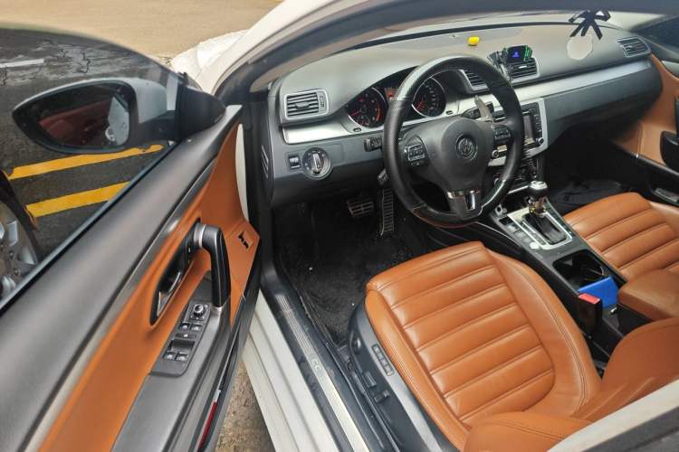 Used Volkswagen FAW-Volkswagen CC 2012 1.8TSI Luxury Model Driver Seat