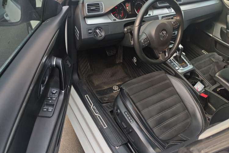Used Volkswagen FAW-Volkswagen CC 2012 2.0 TSI Luxury Model Driver Seat