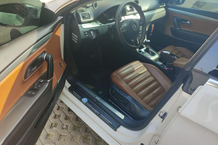Used Volkswagen FAW-Volkswagen CC 2012 1.8TSI Luxury Model Driver Seat