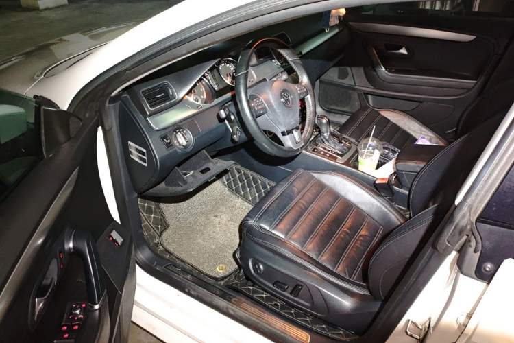 Used Volkswagen FAW-Volkswagen CC 2012 1.8TSI Elite Edition Driver Seat
