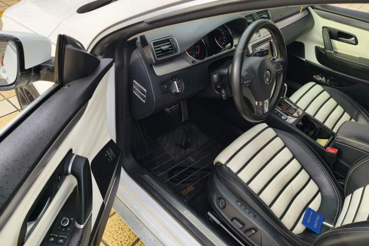 Used Volkswagen FAW-Volkswagen CC 2012 3.0 FSI V6 Driver Seat