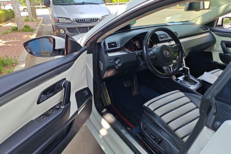 Used Volkswagen FAW-Volkswagen CC 2012 3.0 FSI V6 Driver Seat