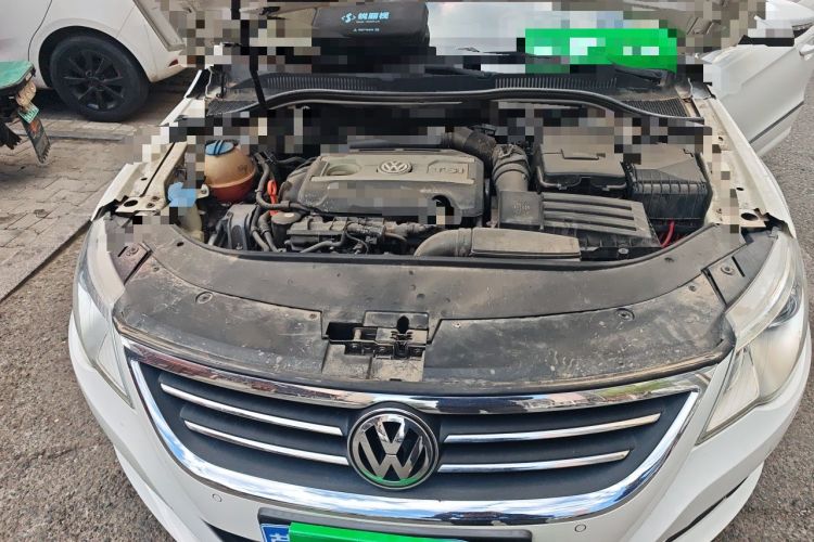 Used Volkswagen FAW-Volkswagen CC 2012 1.8TSI Luxury Model Engine Bay