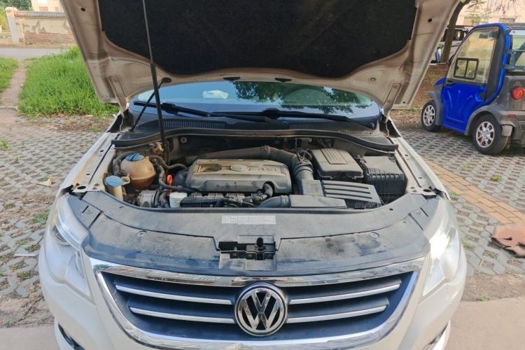 Used Volkswagen FAW-Volkswagen CC 2012 2.0 TSI Luxury Model Engine Bay