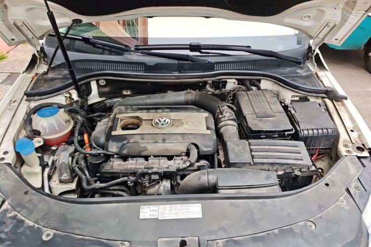 Used Volkswagen FAW-Volkswagen CC 2012 2.0 TSI Ultimate Edition Engine Bay