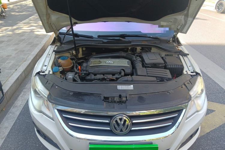 Used Volkswagen FAW-Volkswagen CC 2012 1.8TSI Elite Edition Engine Bay