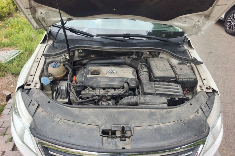 Used Volkswagen FAW-Volkswagen CC 2012 2.0 TSI Ultimate Edition Engine Bay