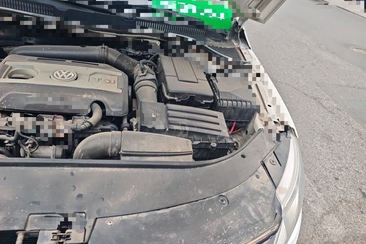 Used Volkswagen FAW-Volkswagen CC 2012 1.8TSI Luxury Model Engine Bay Left