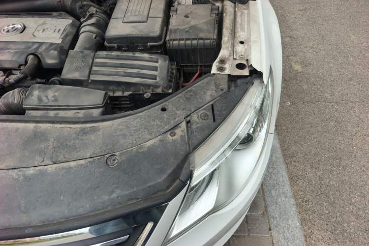 Used Volkswagen FAW-Volkswagen CC 2012 2.0 TSI Ultimate Edition Engine Bay Left