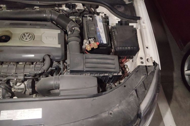 Used Volkswagen FAW-Volkswagen CC 2012 1.8TSI Prestige Model Engine Bay Left