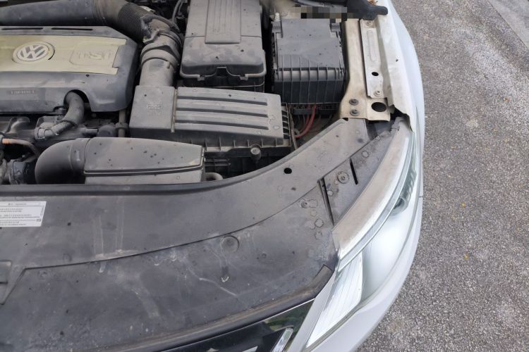 Used Volkswagen FAW-Volkswagen CC 2012 2.0 TSI Luxury Model Engine Bay Left