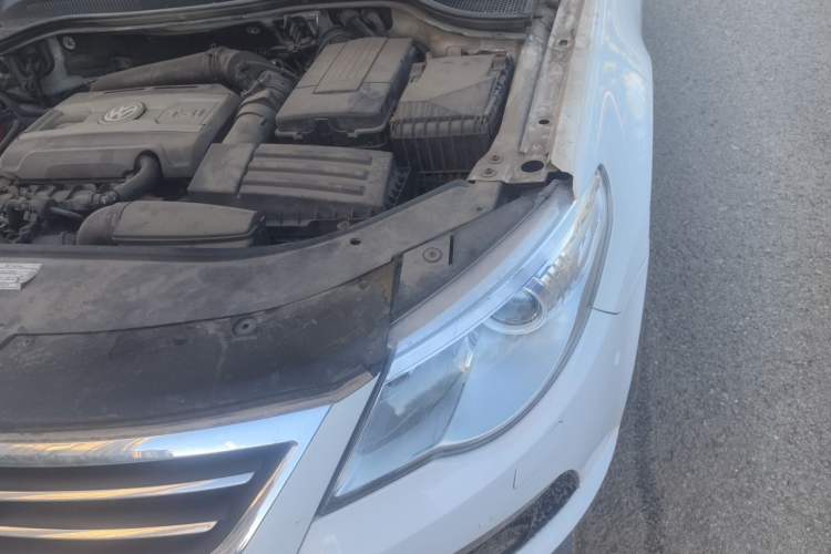 Used Volkswagen FAW-Volkswagen CC 2012 1.8TSI Luxury Model Engine Bay Left