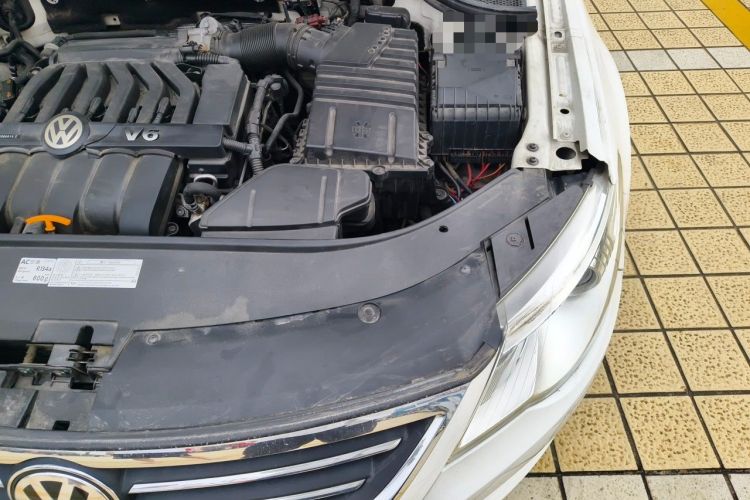Used Volkswagen FAW-Volkswagen CC 2012 3.0 FSI V6 Engine Bay Left