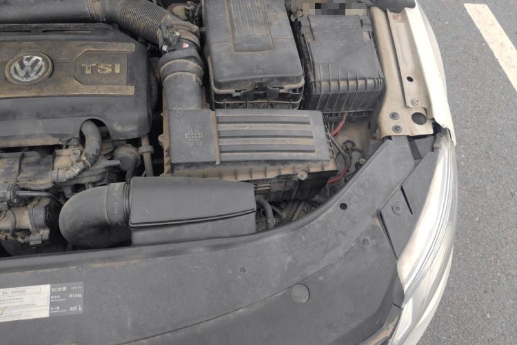 Used Volkswagen FAW-Volkswagen CC 2012 1.8TSI Luxury Model Engine Bay Left