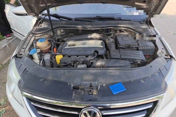 Used Volkswagen FAW-Volkswagen CC 2012 2.0 TSI Ultimate Edition Engine Bay