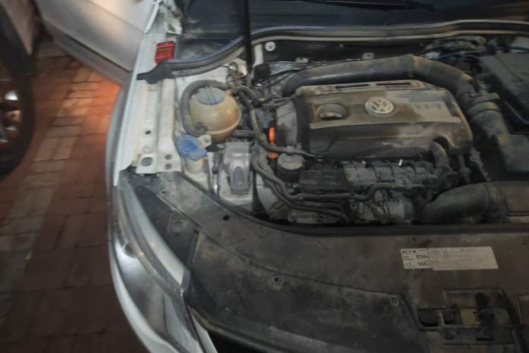 Used Volkswagen FAW-Volkswagen CC 2012 2.0 TSI Ultimate Edition Engine Bay Right