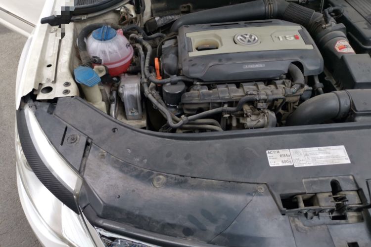 Used Volkswagen FAW-Volkswagen CC 2012 2.0 TSI Luxury Model Engine Bay Right