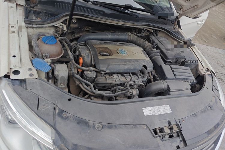 Used Volkswagen FAW-Volkswagen CC 2012 1.8TSI Elite Edition Engine Bay Right
